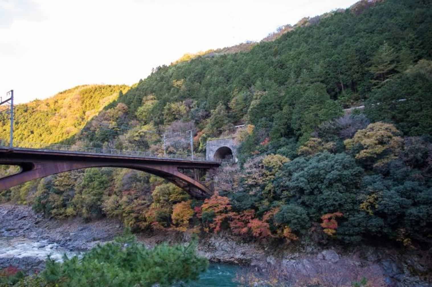 Trem Arashiyama Japão