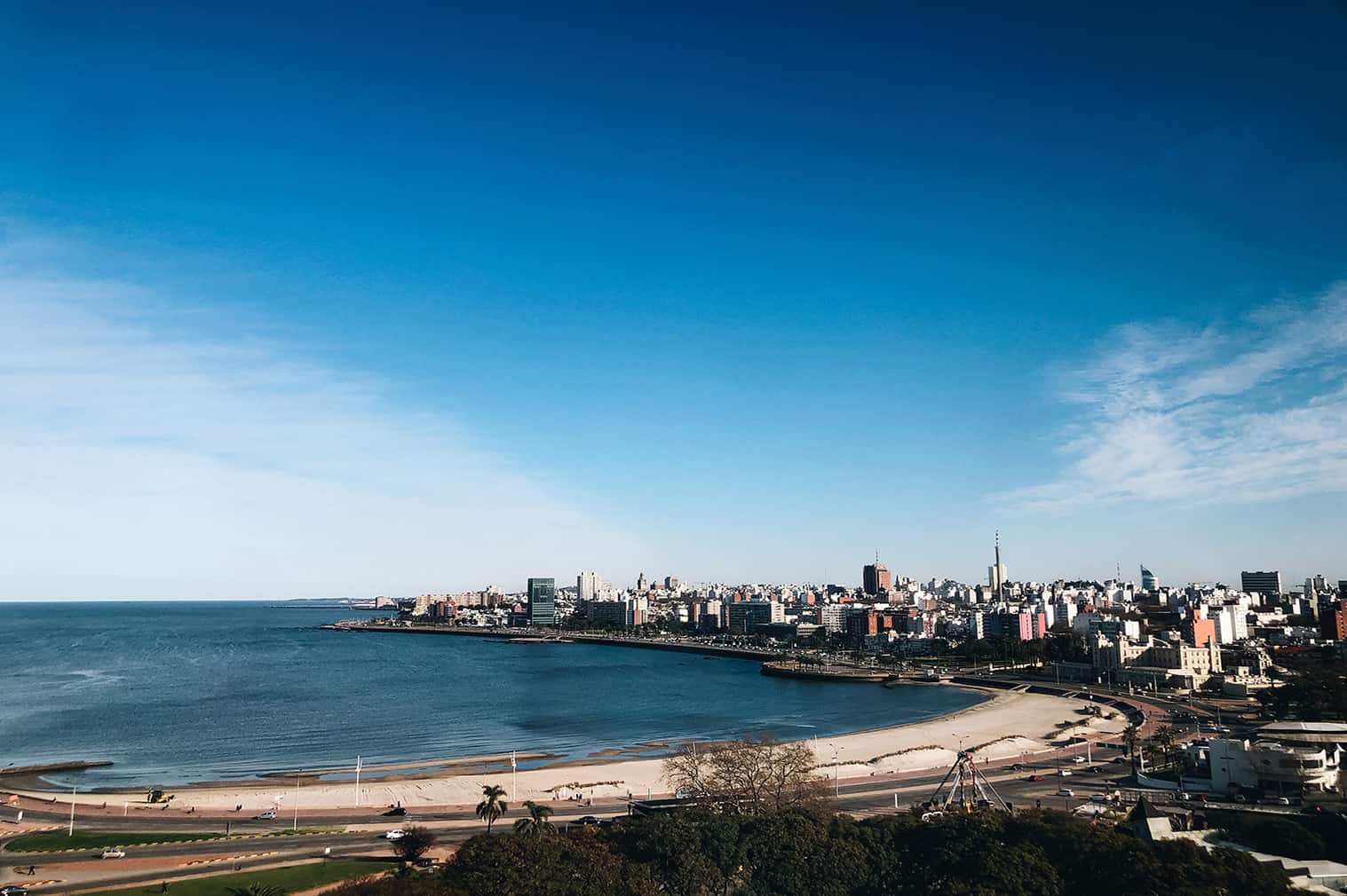 Uruguai reabre fronteiras